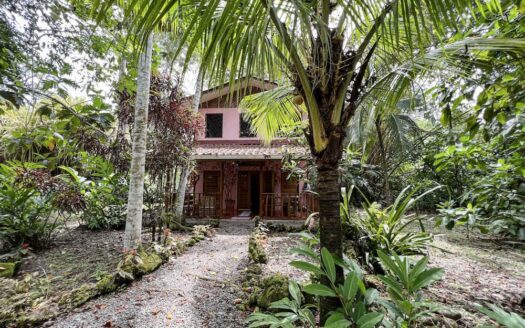 Cahuita Gardens
