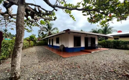 Casa Quixote – 3 Bed, with AC, Steps to Town
